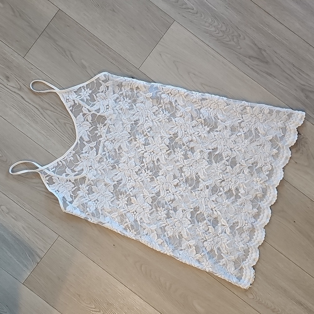 Vintage Lady Cameo Floral Lace Camisole Slip, Med